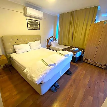 Meydan Uskudar * اسطنبول